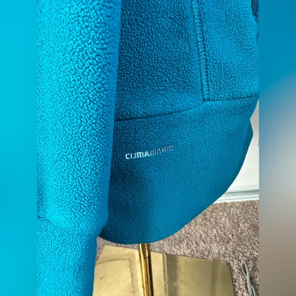 Woman’s Adidas hooded fleece size Medium - Picture 4 of 7